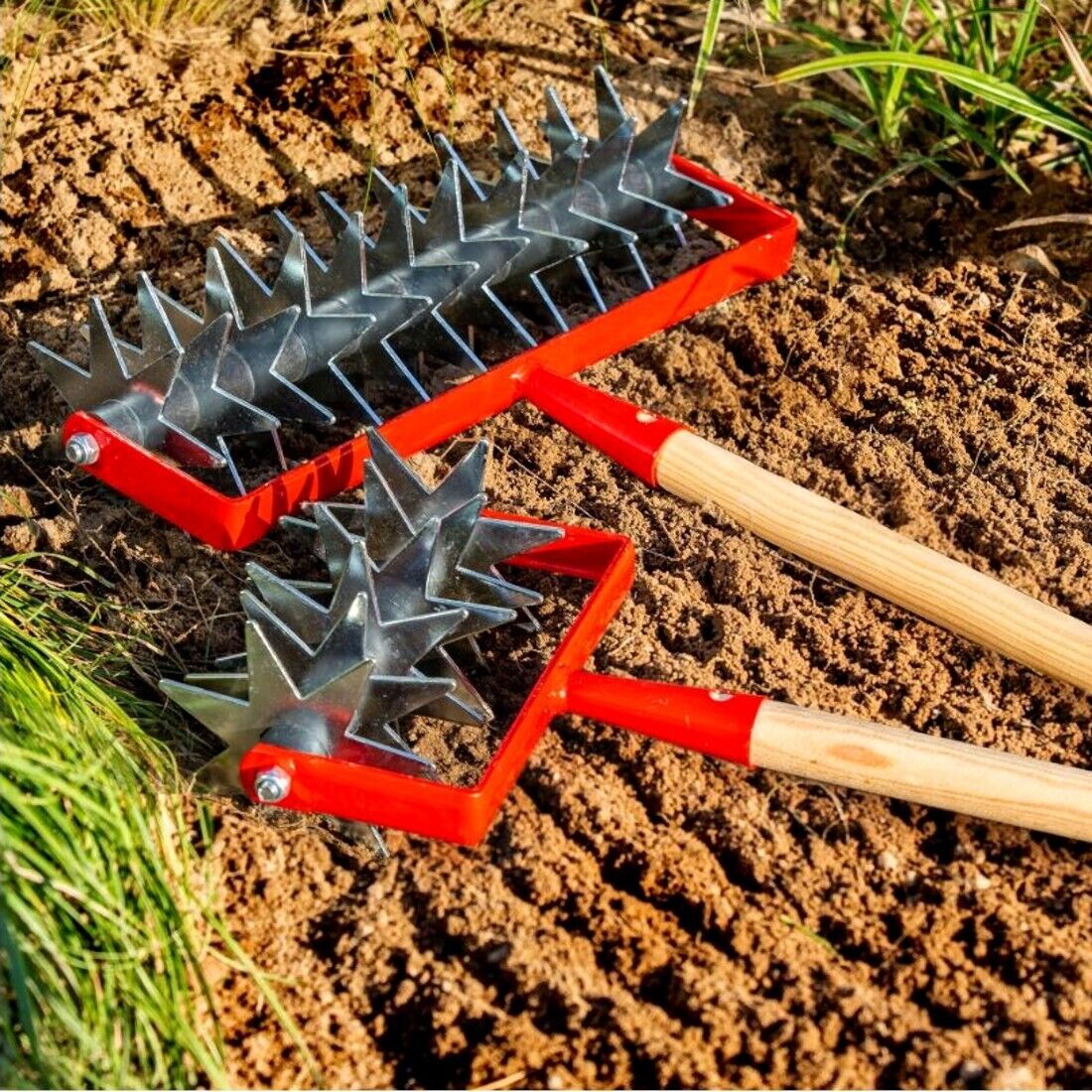 garden cultivator tool