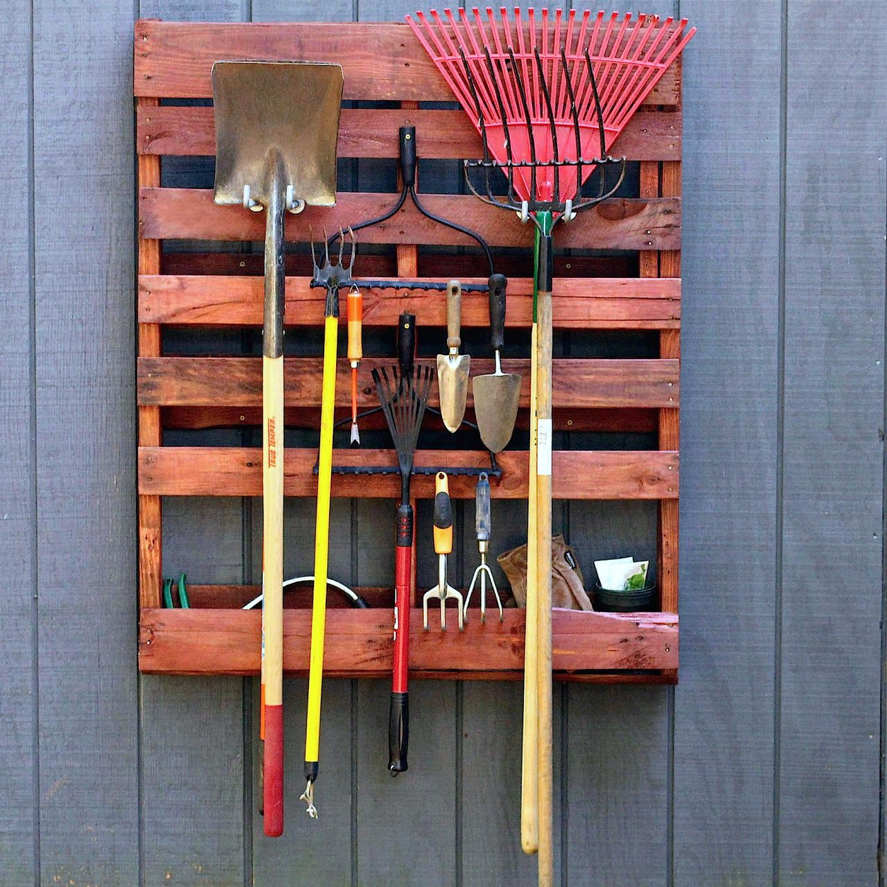 garden tool storage rack