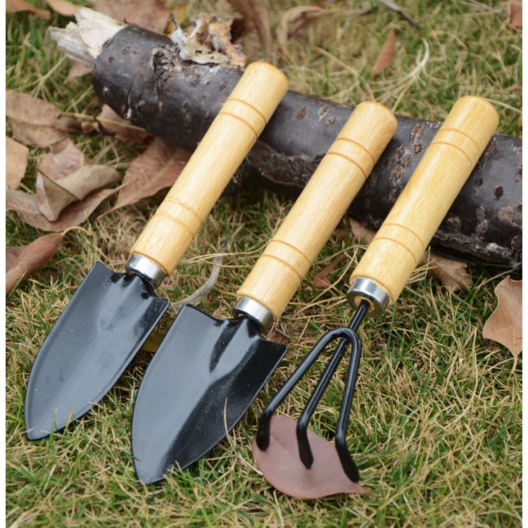 landscaping tools