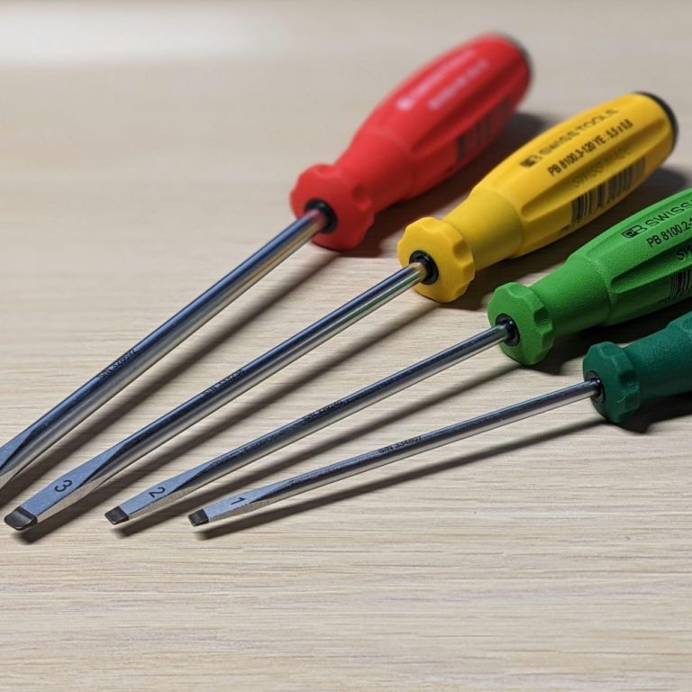 flat blade screwdriver